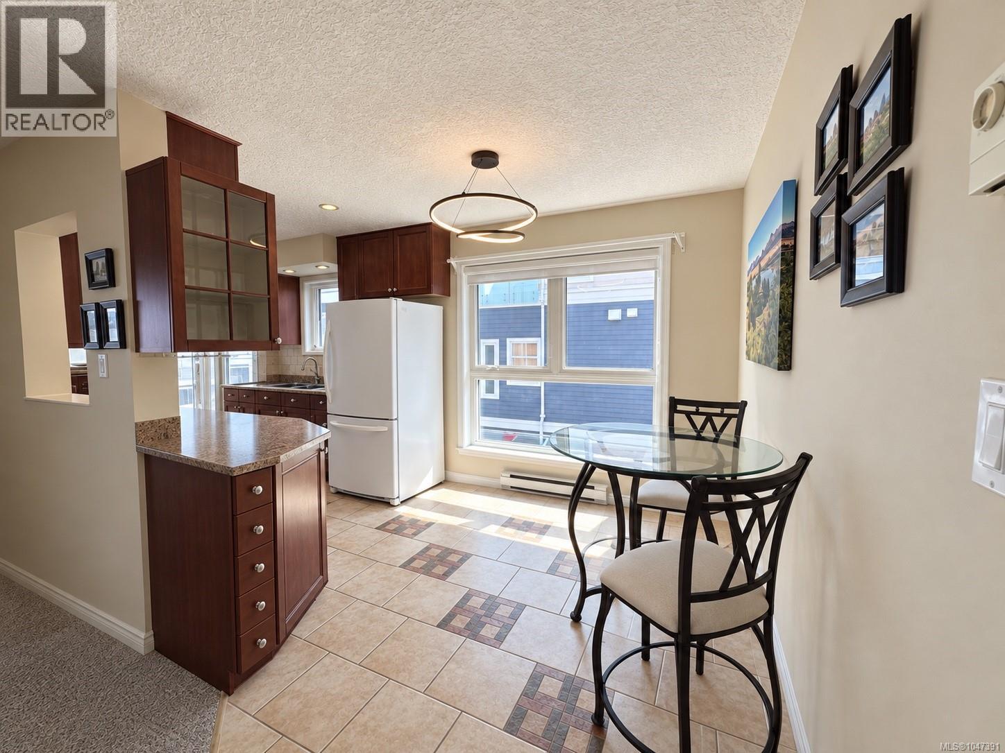 #210 87 Island Hwy S - 8