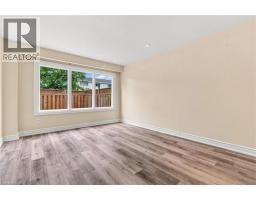 Living room - 82 St. Andrews Drive, Hamilton, ON L8K6H4 Photo 9