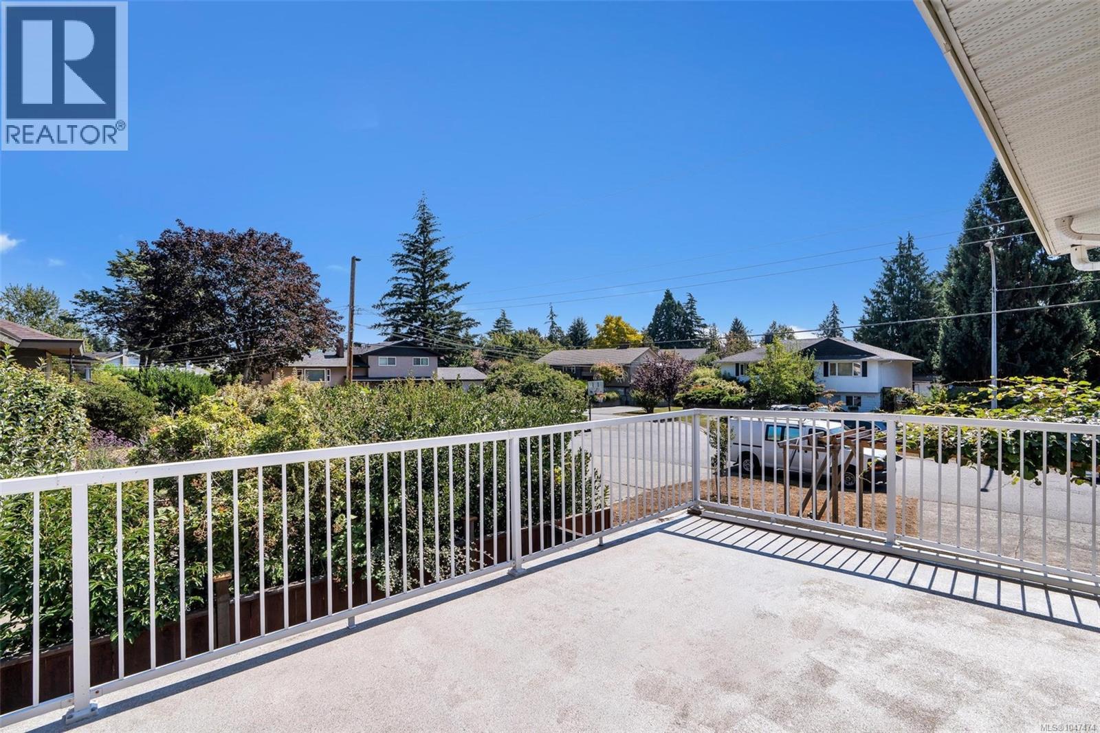 4426 Chartwell Dr - Image 13