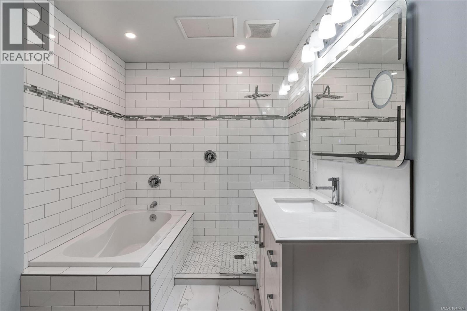 4426 Chartwell Dr - Image 20