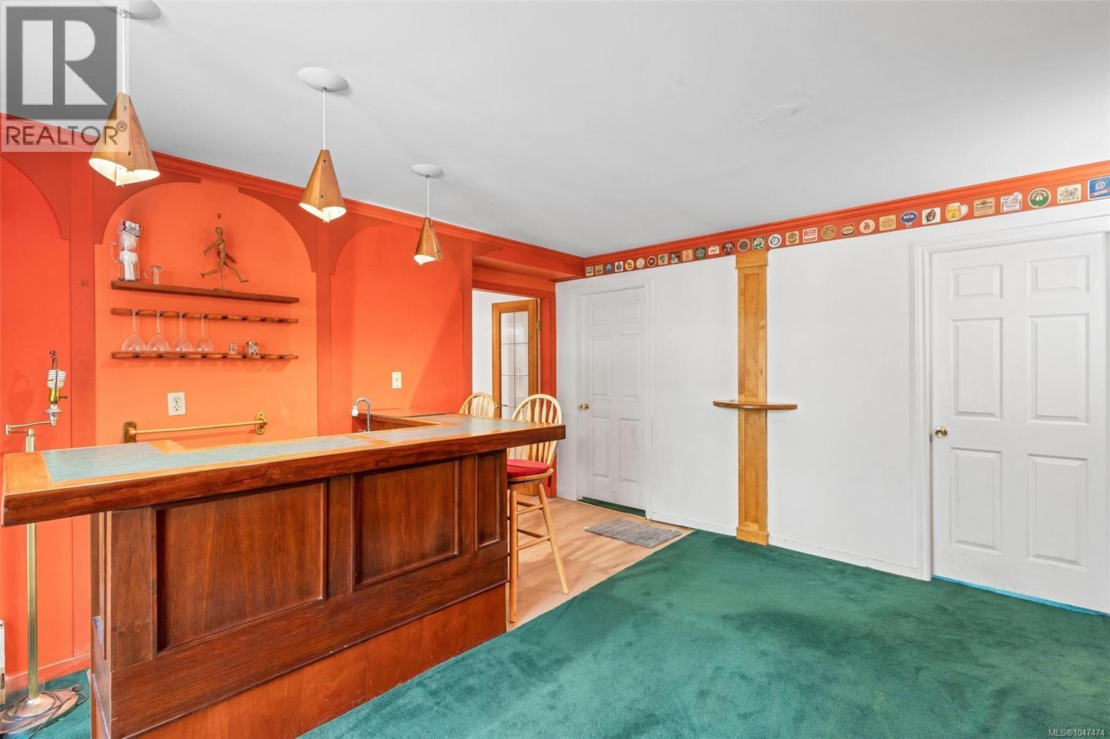 4426 Chartwell Dr - 33