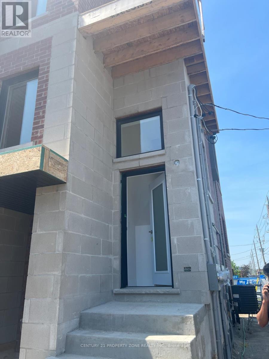 7 - 183 VICTORIA STREET — photo 2