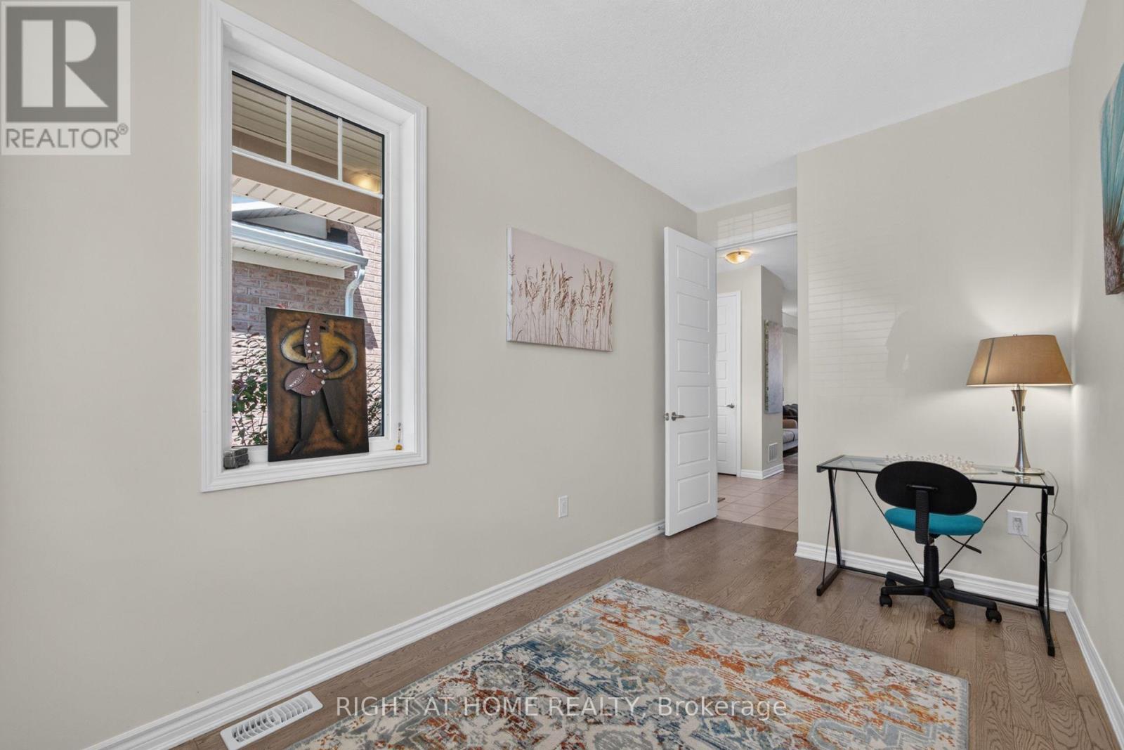 180 SPRING CREEK DRIVE - 8