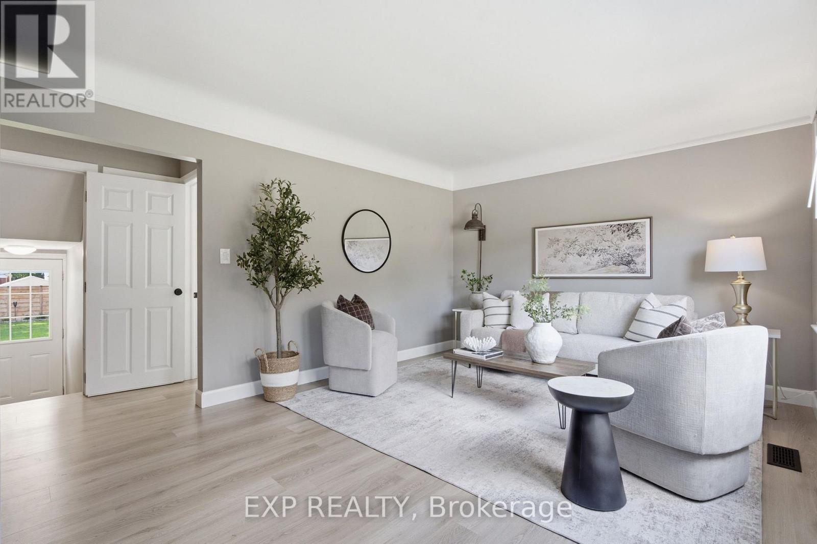 20 HILLVIEW STREET - Image 4