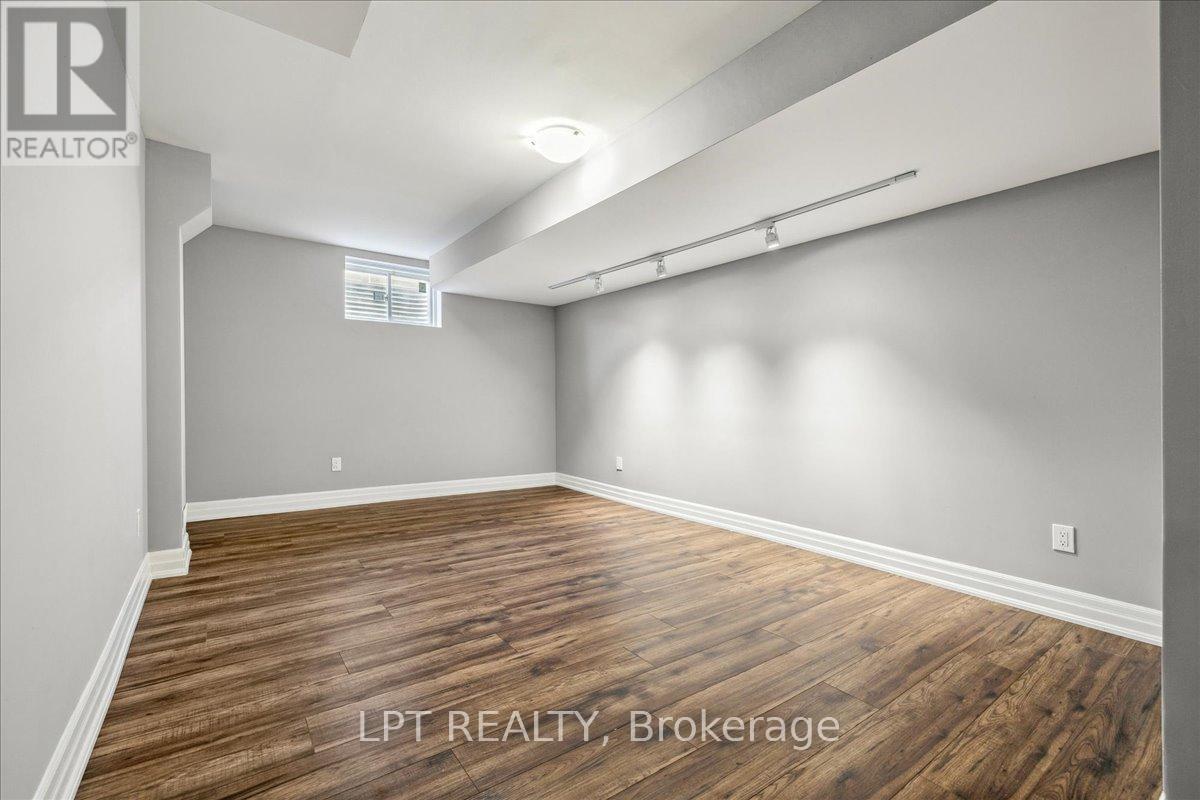1 DORCHESTER BOULEVARD S - Image 34