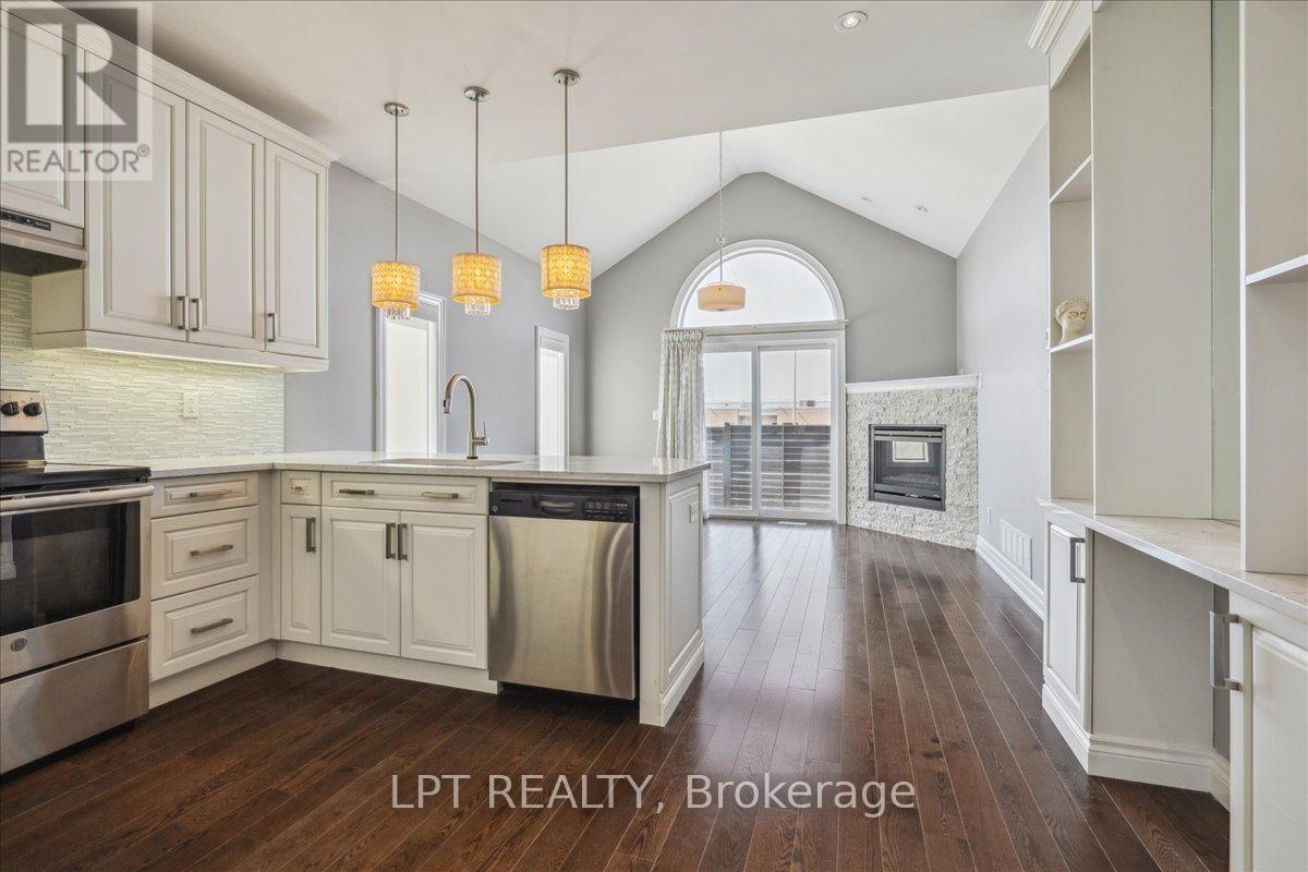 1 DORCHESTER BOULEVARD S - Image 5
