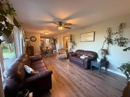 221 Norquay Avenue, Killarney, MB R0K1G0 Photo 12