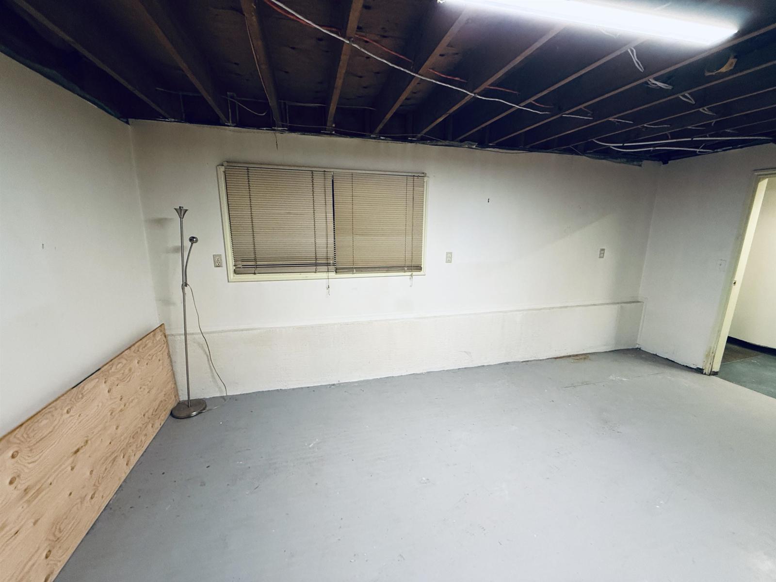 19371 76 AVENUE, Surrey