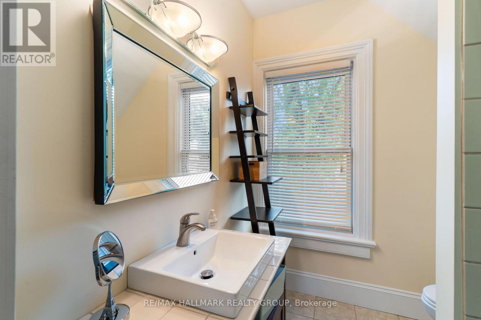 46 NORTH AUGUSTA ROAD - Image 34