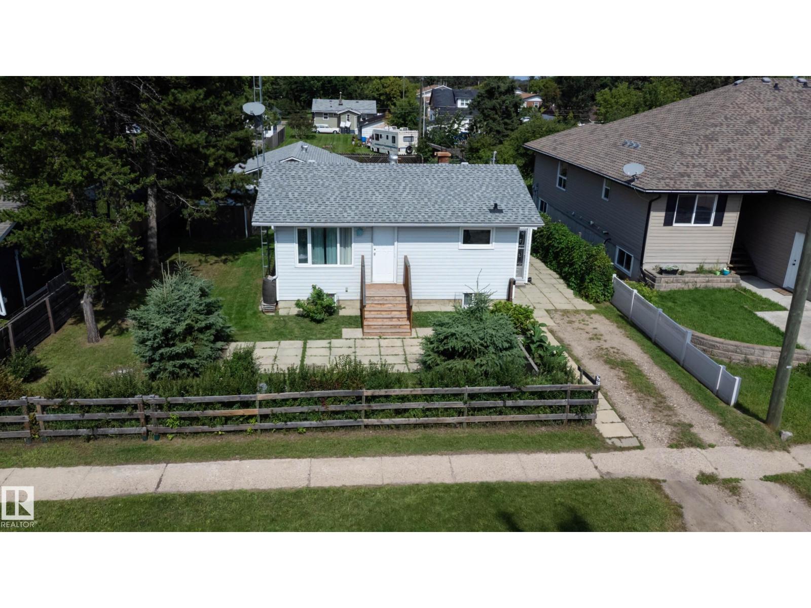 5710 51 AV - Image 38