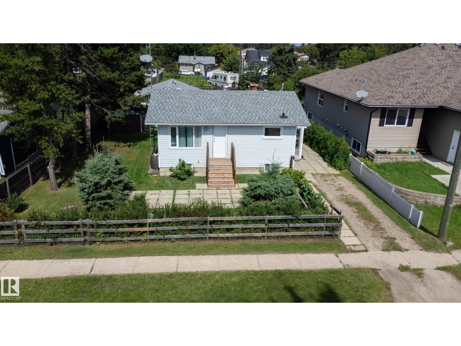 5710 51 AV - Image 37