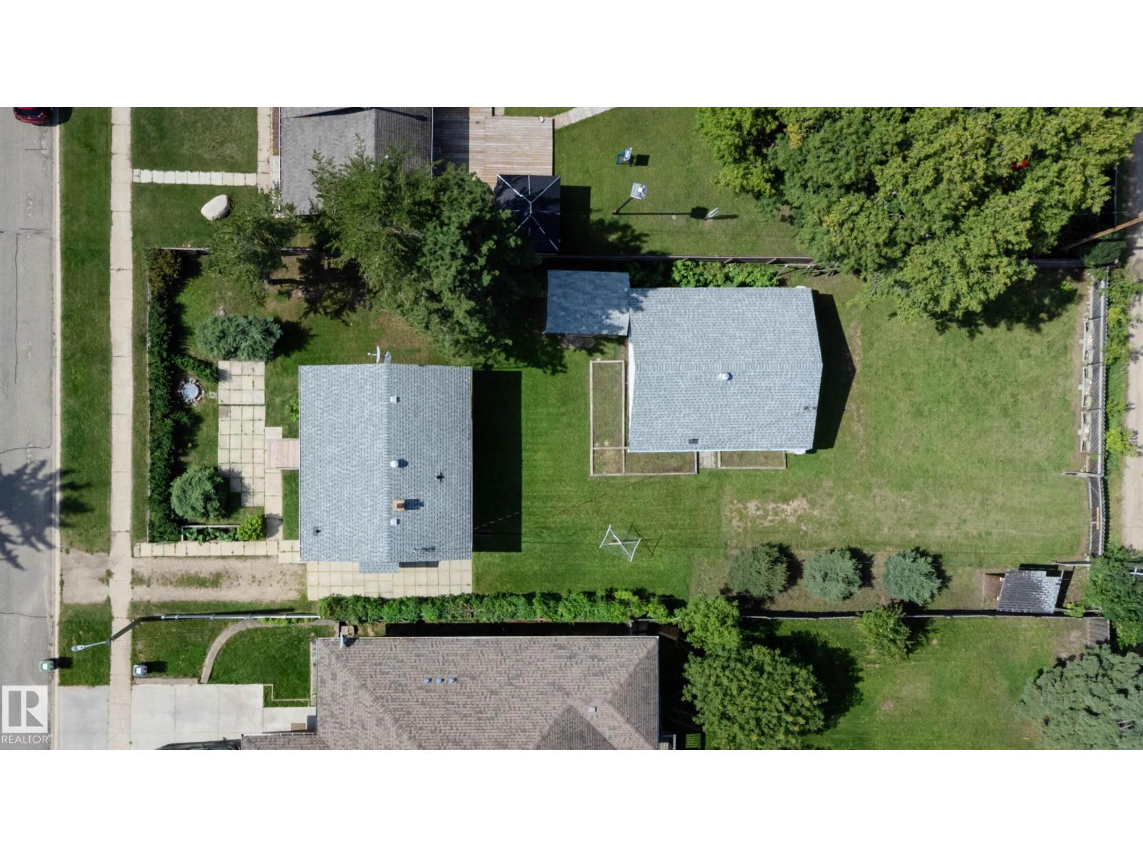 5710 51 AV - Image 36