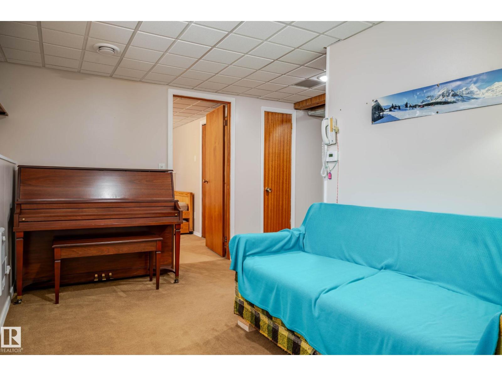 5710 51 AV - Image 23
