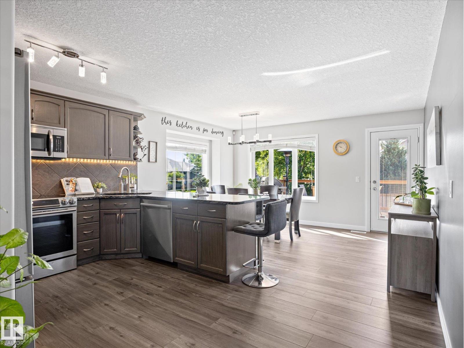 25 WILKINSON PL - Image 9