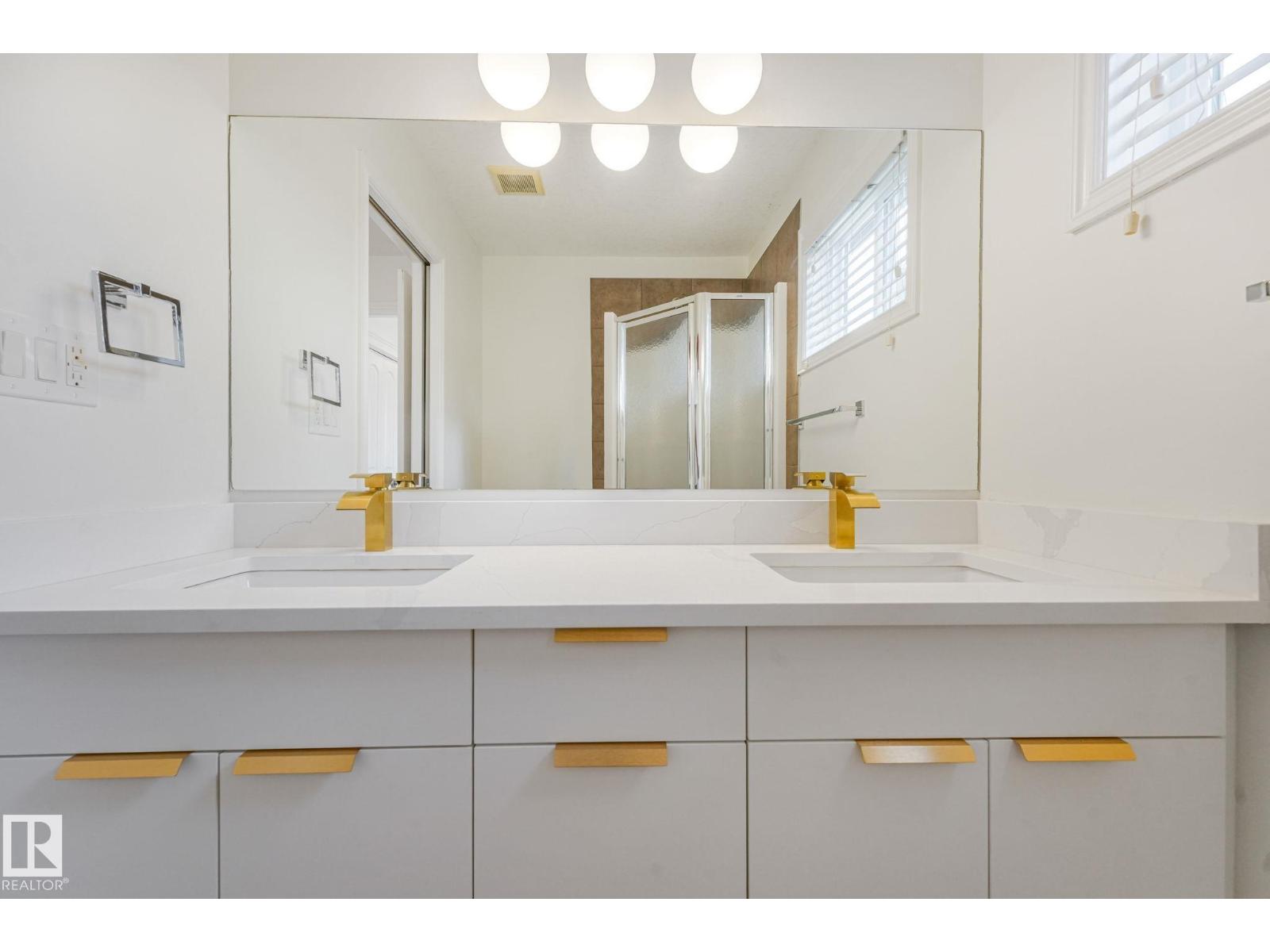 10216 150 ST NW - Image 27
