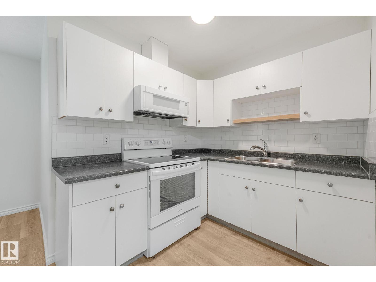 10216 150 ST NW - Image 42