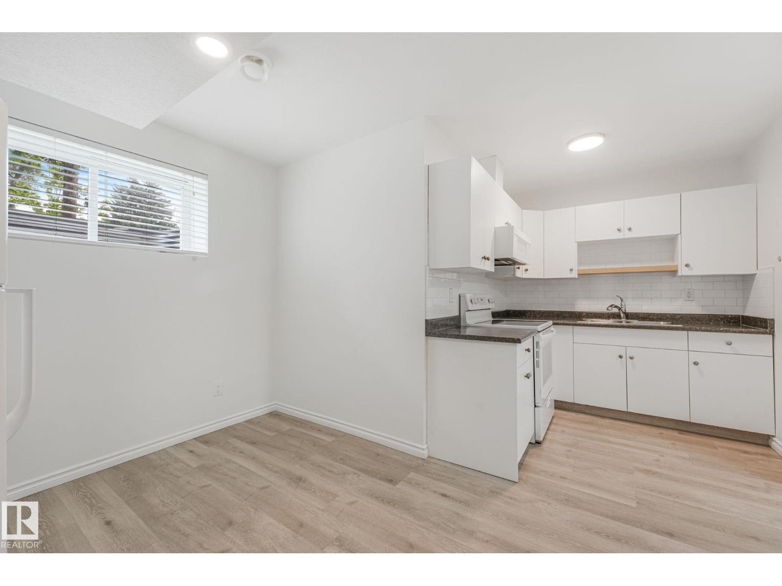 10216 150 ST NW - Image 47