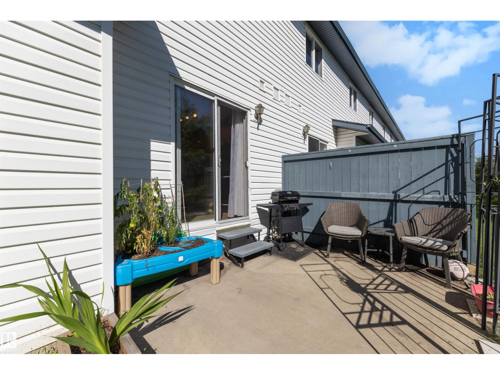 #3 450 HYNDMAN CR NW - Image 26
