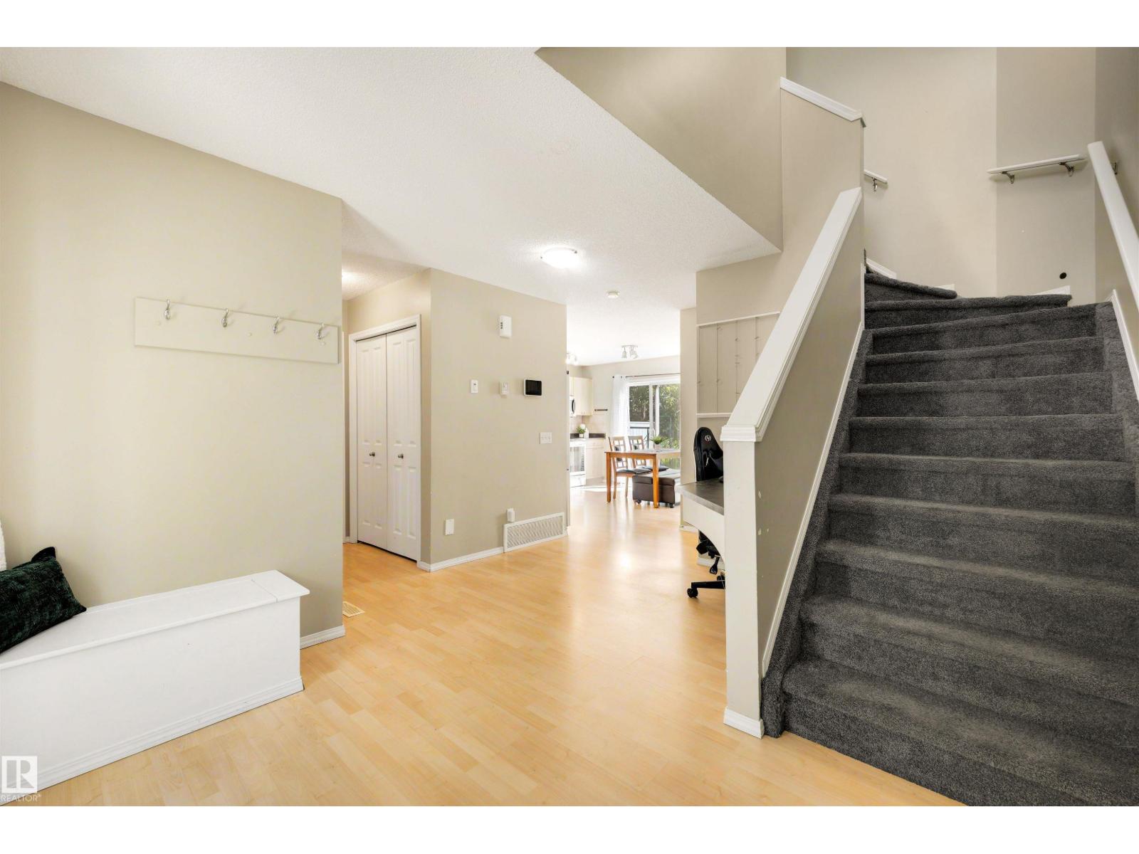 #3 450 HYNDMAN CR NW - Image 3