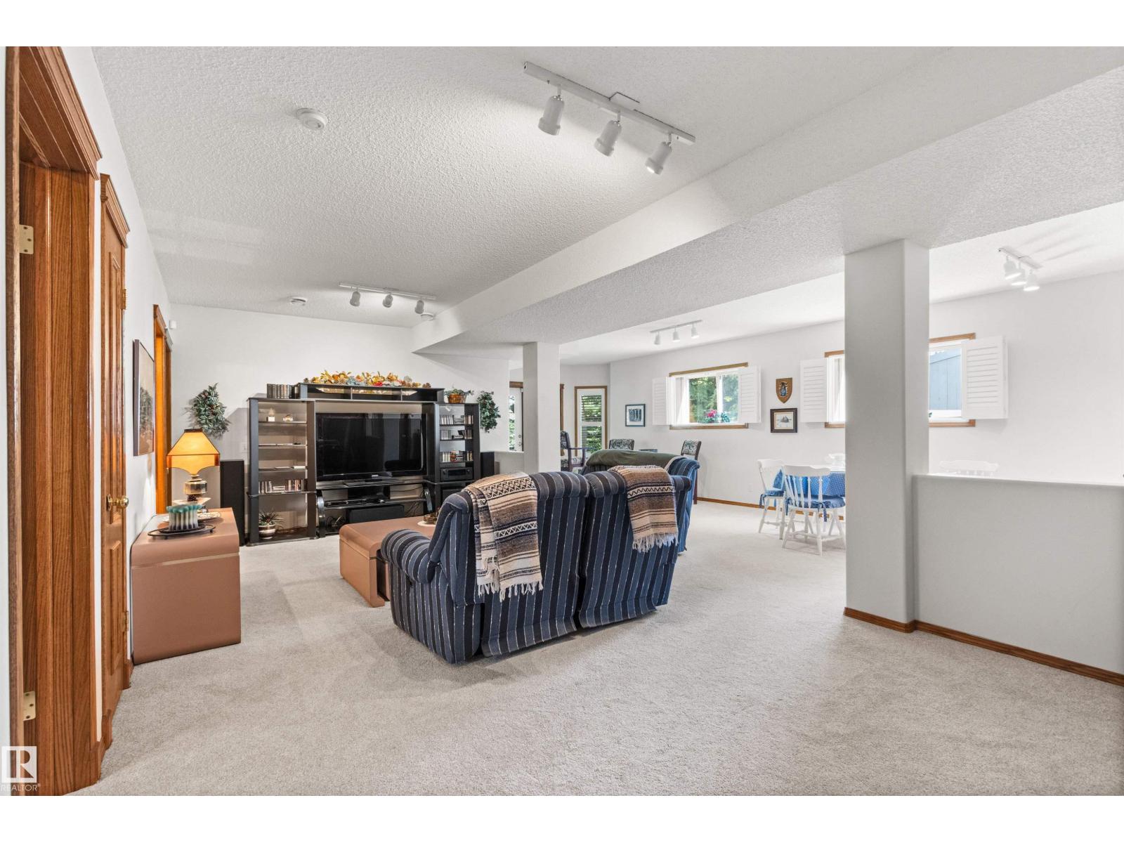 88 DECHENE RD NW - Image 29