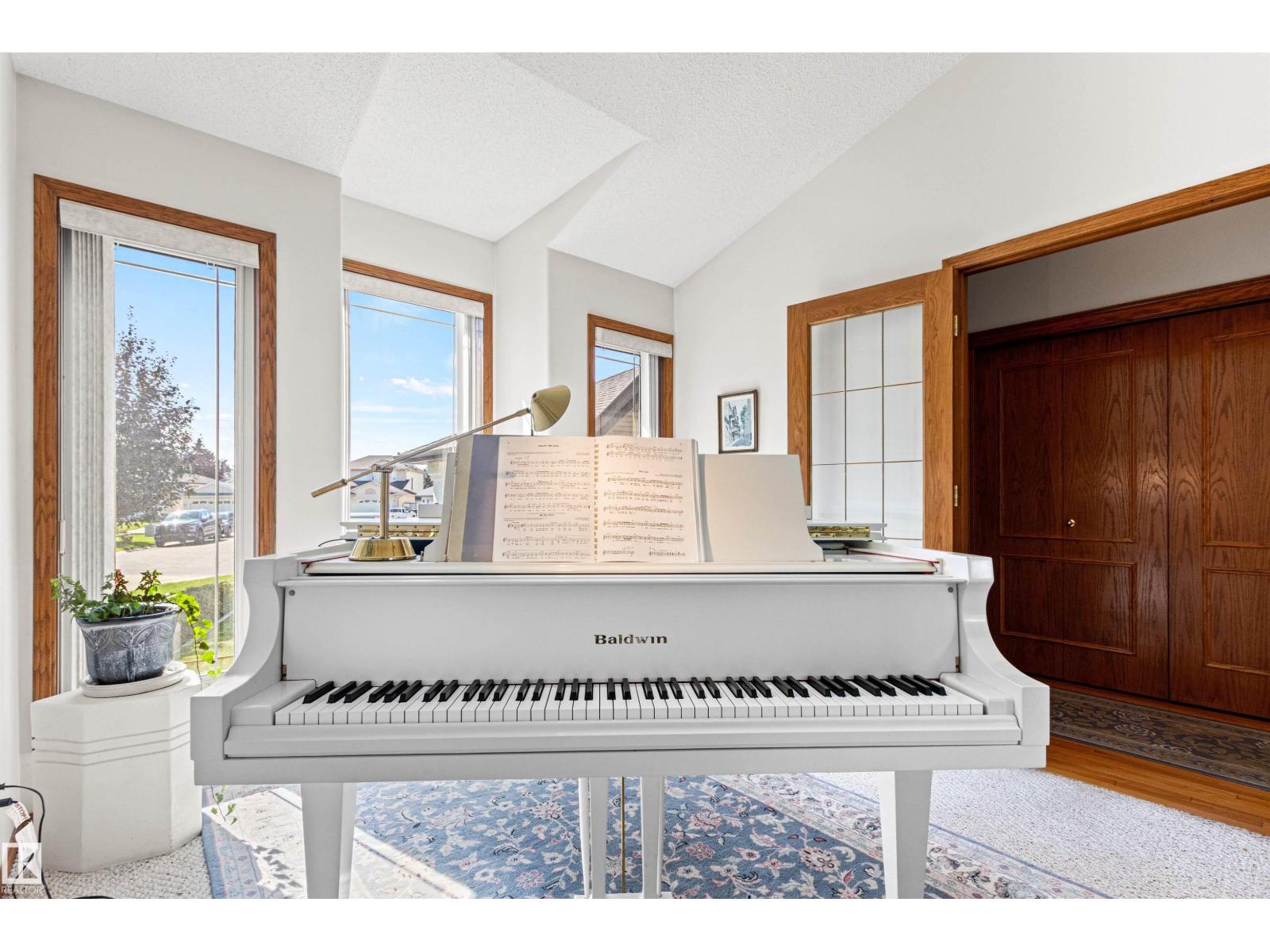 88 DECHENE RD NW - Image 20