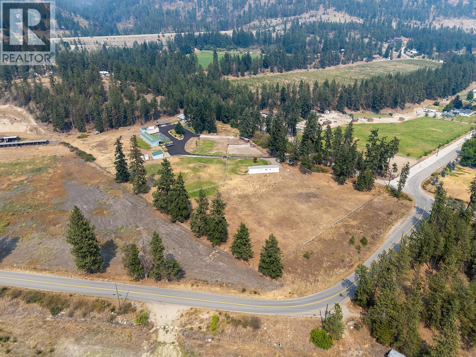 5090 MacKinnon Road, Peachland