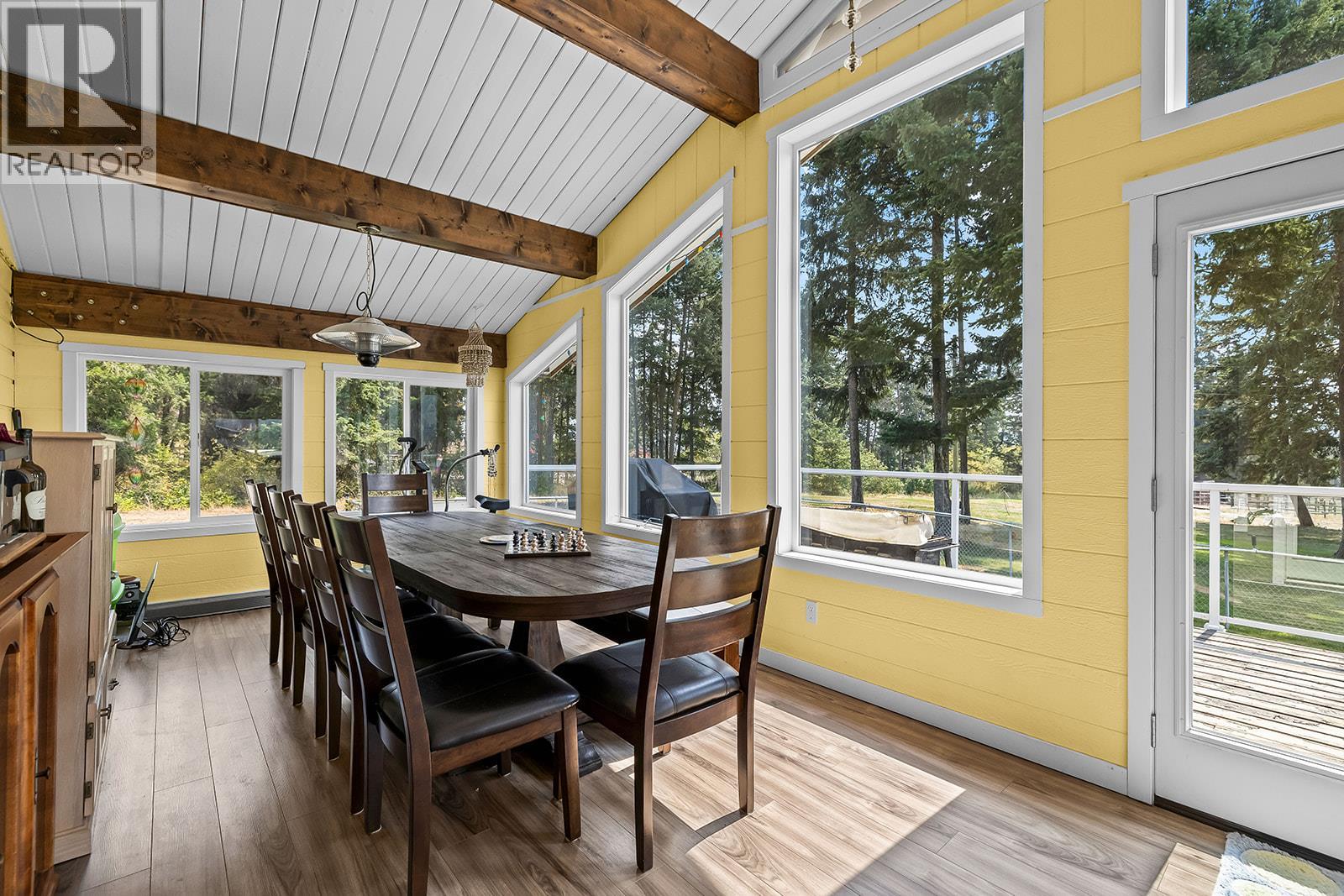 5090 MacKinnon Road, Peachland