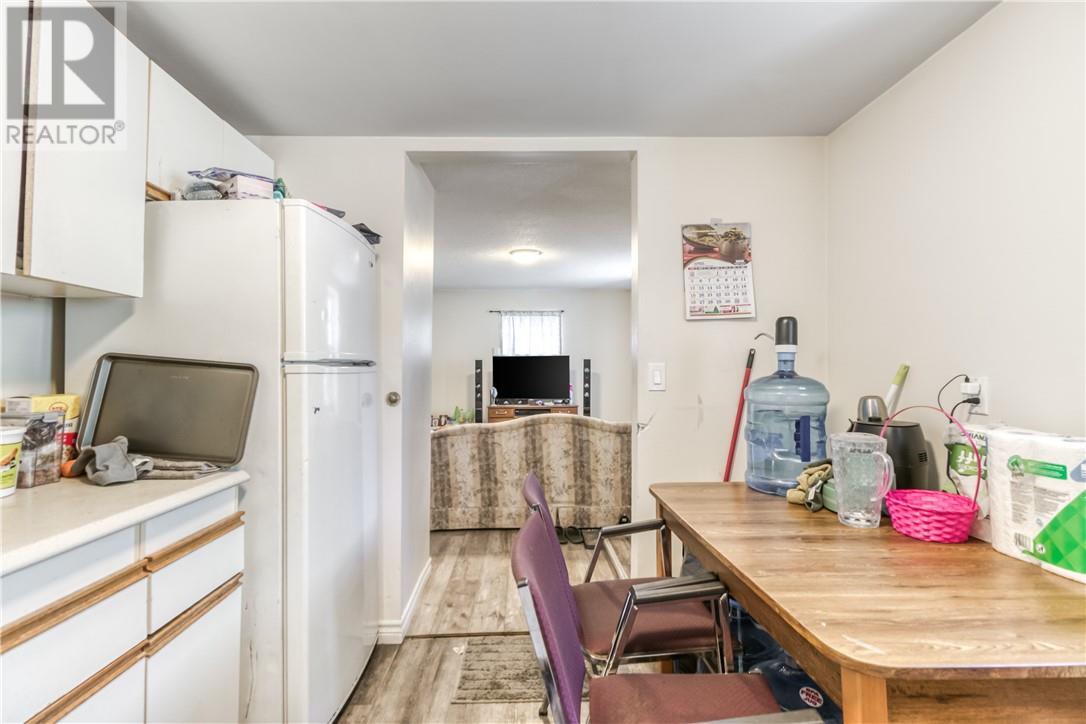 554 Regent Street - Image 41