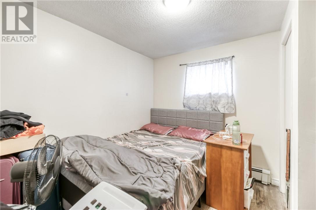 554 Regent Street - Image 42