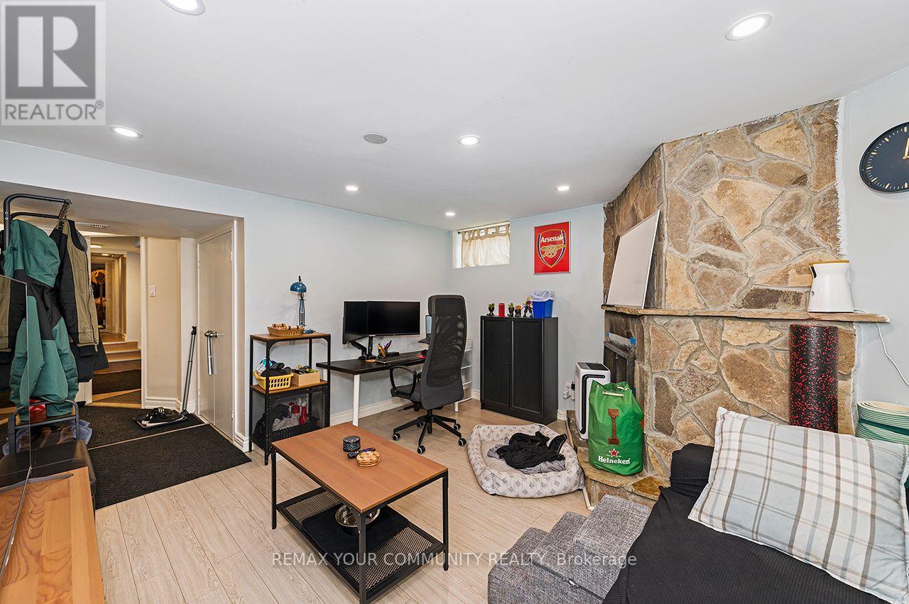 73 STRUTHERS STREET - 38
