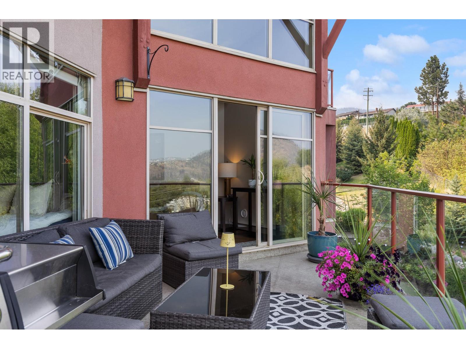 #406 3211 Skyview Lane - 19