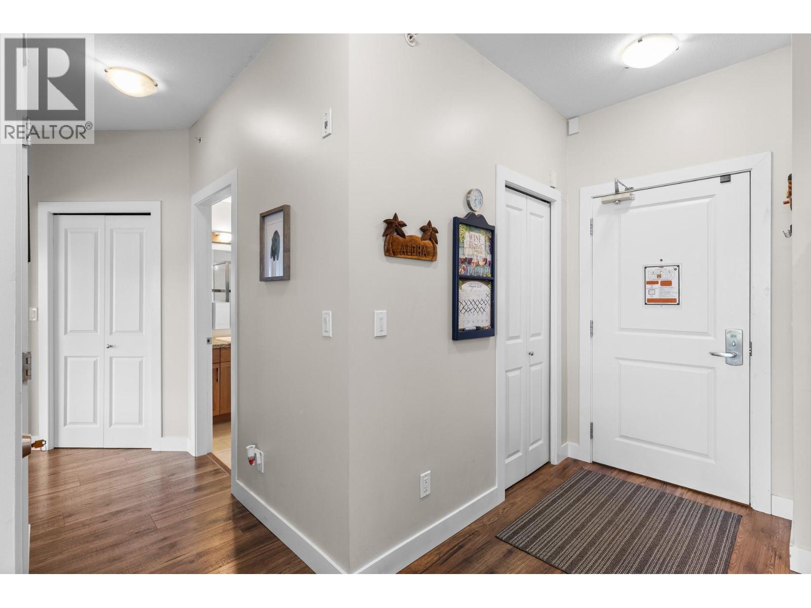 #406 3211 Skyview Lane - 22