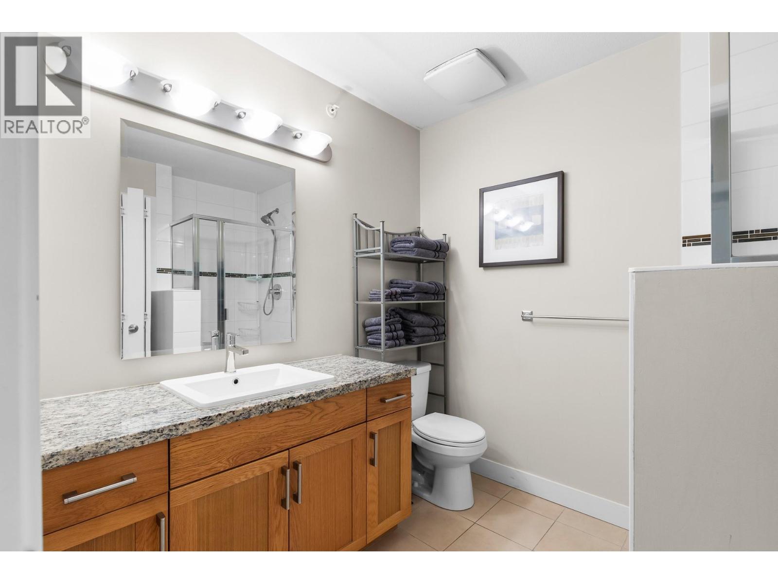 #406 3211 Skyview Lane - 24