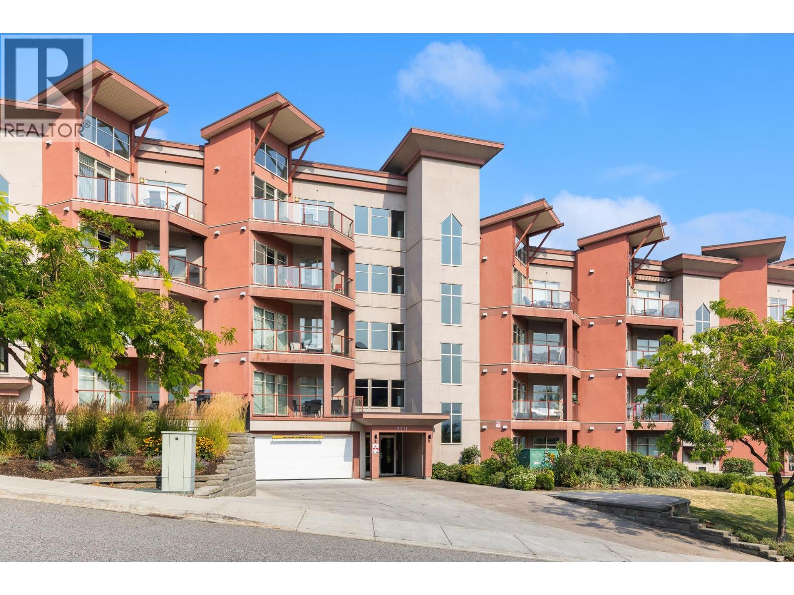 #406 3211 Skyview Lane - 39