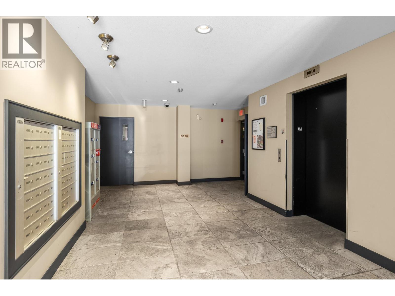 406 3211 Skyview Lane, West Kelowna