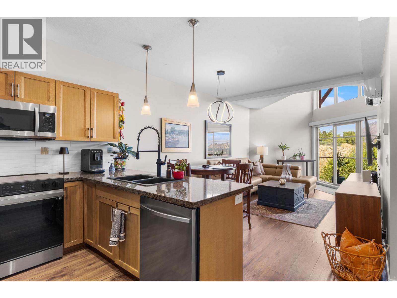 406 3211 Skyview Lane, West Kelowna