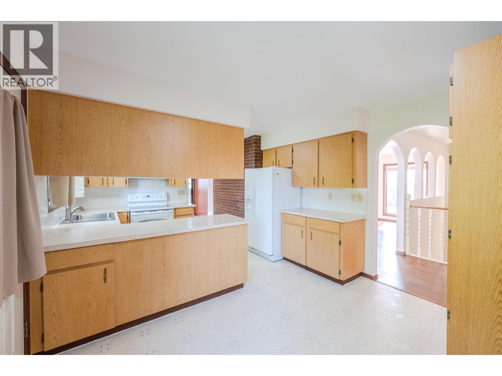 14 Bartlett Place - Image 17