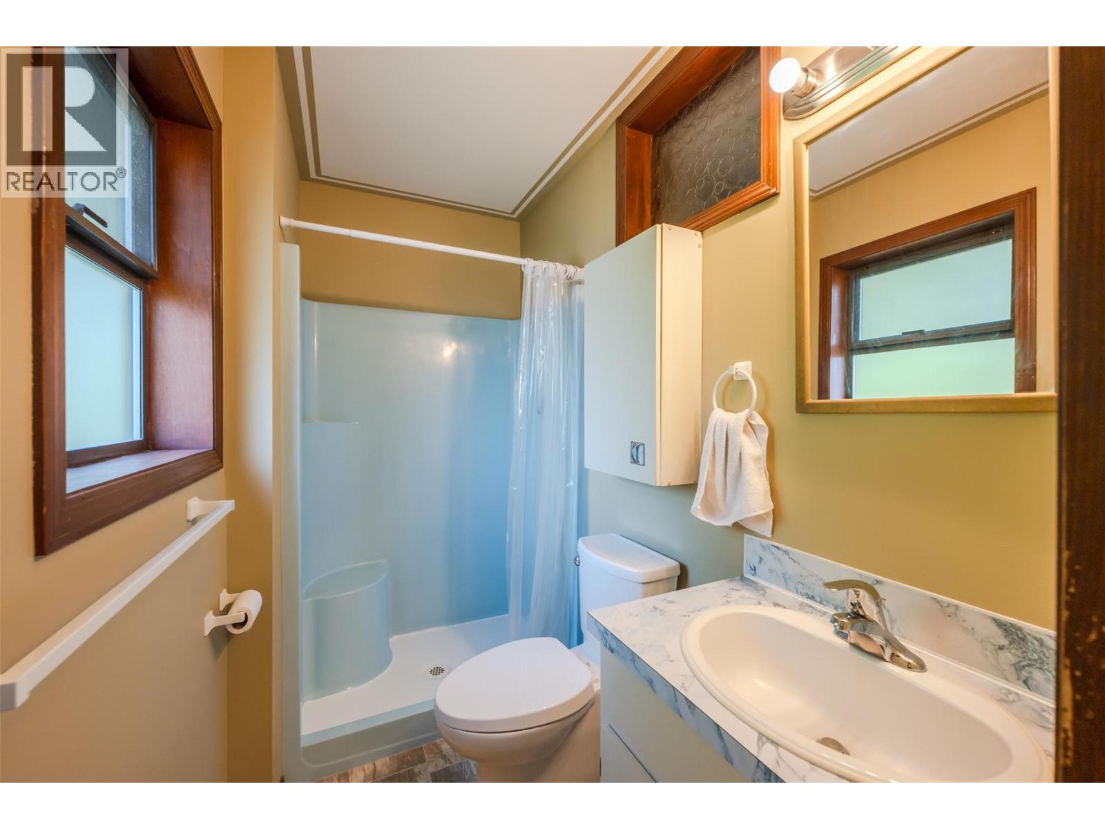 14 Bartlett Place - Image 23