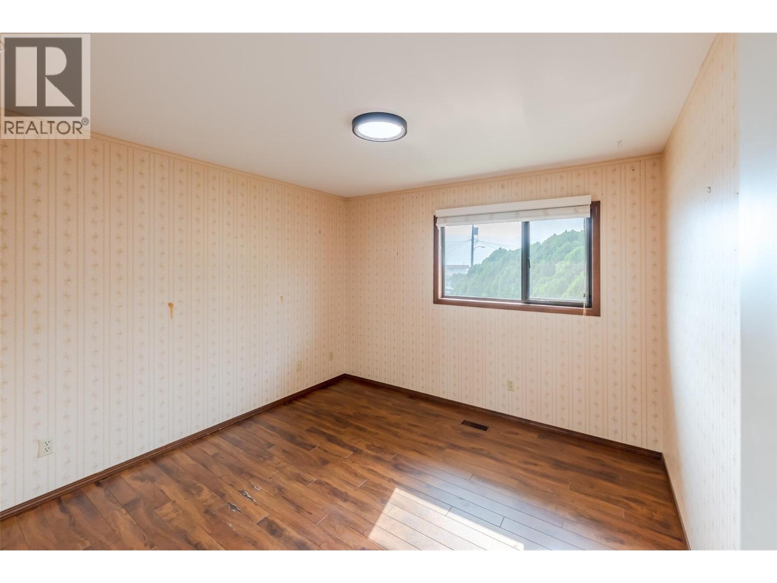 14 Bartlett Place - Image 24
