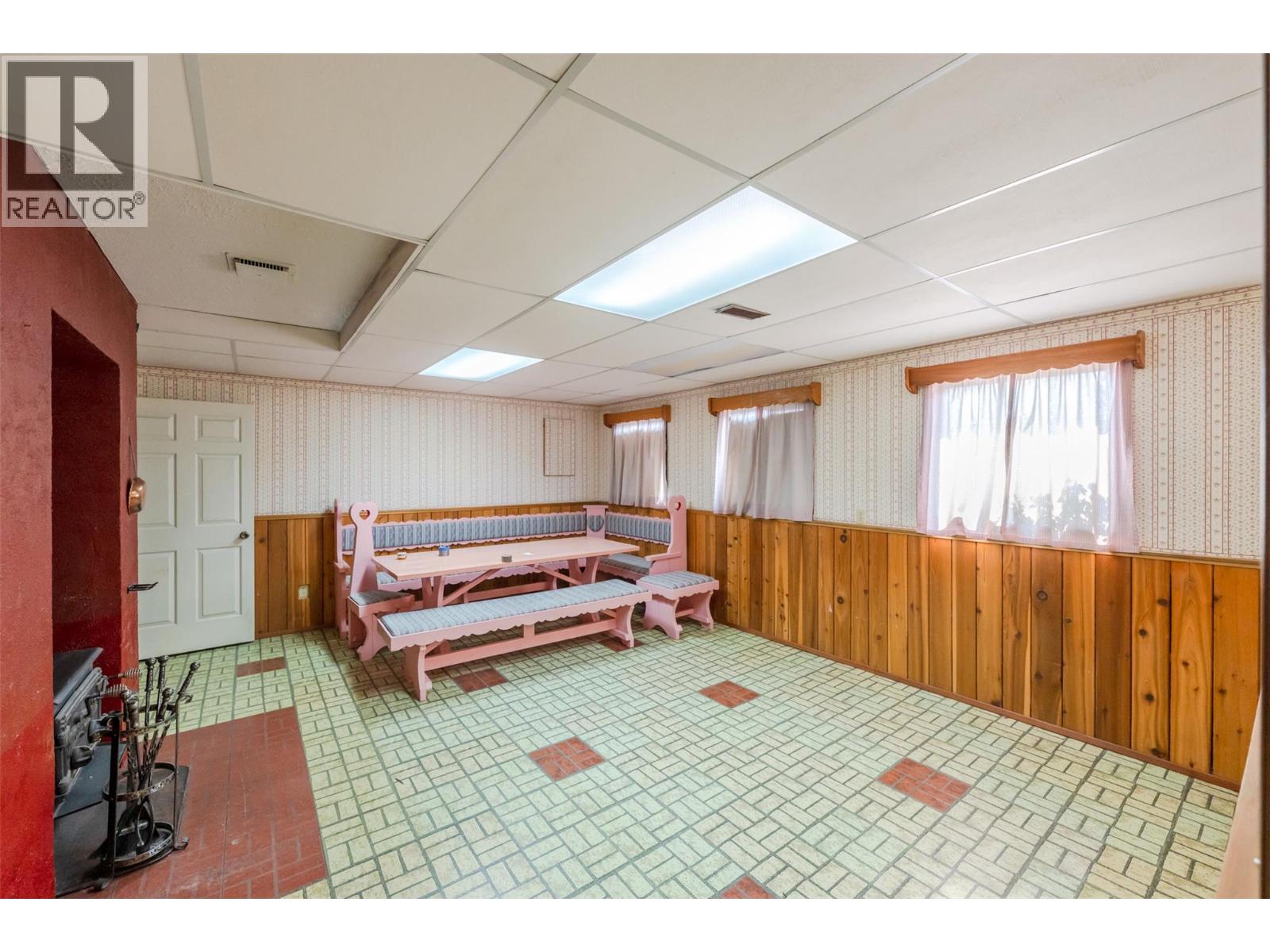 14 Bartlett Place - Image 34