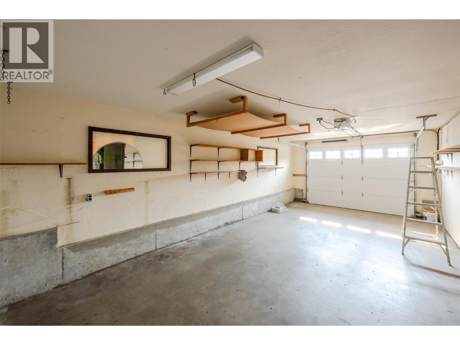 14 Bartlett Place - 46