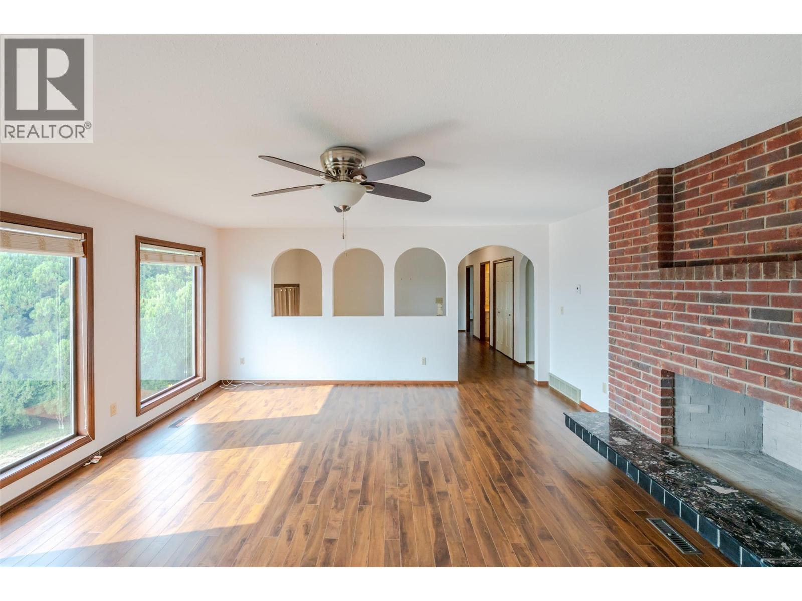 14 Bartlett Place - 8