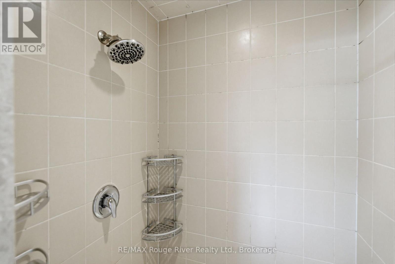 86 EDWIN CARR STREET - Image 28