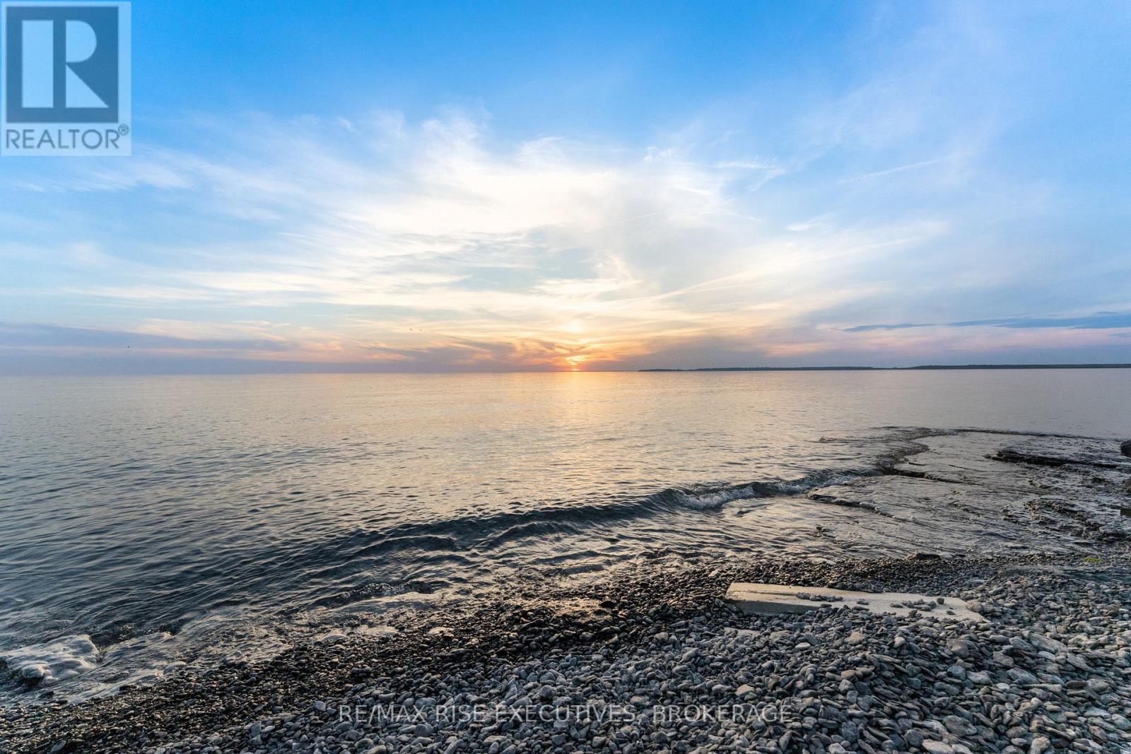 682 SALMON POINT ROAD - Image 16