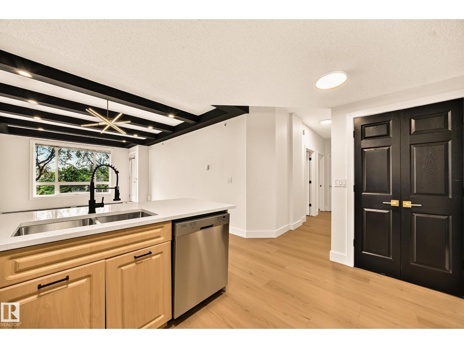 #323 6315 135 AV NW - 8