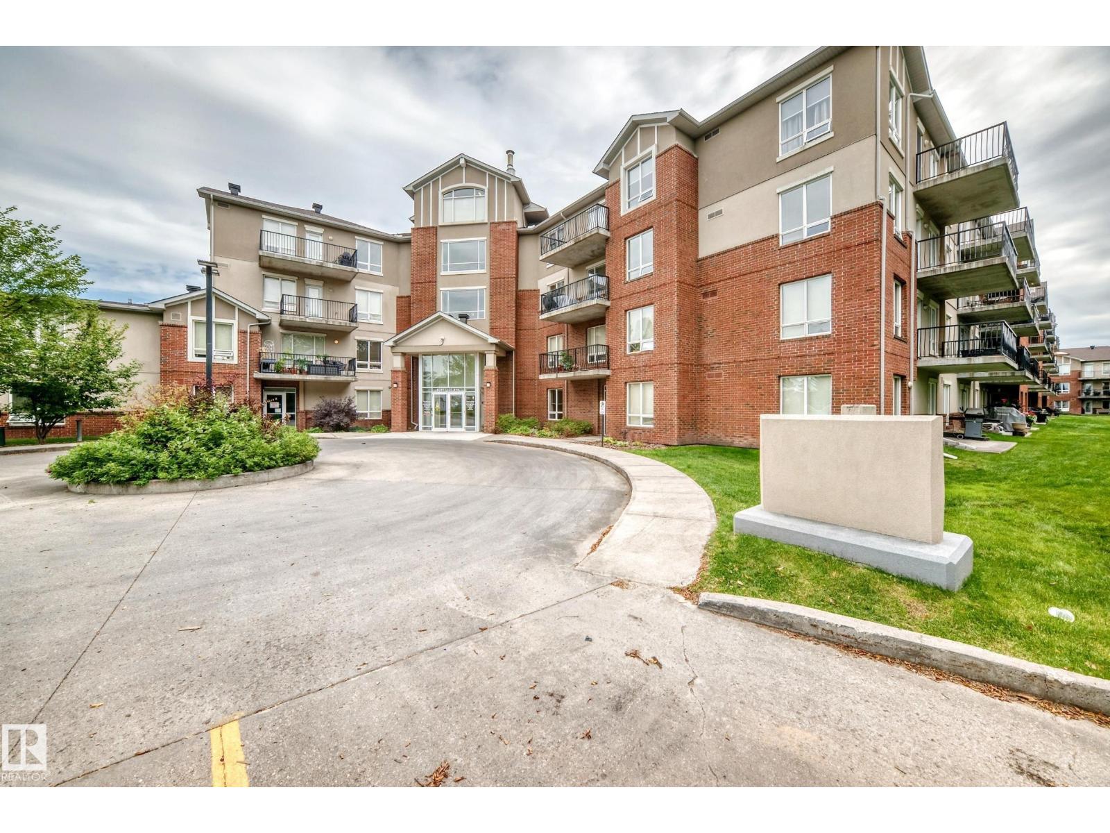 #323 6315 135 AV NW - 45