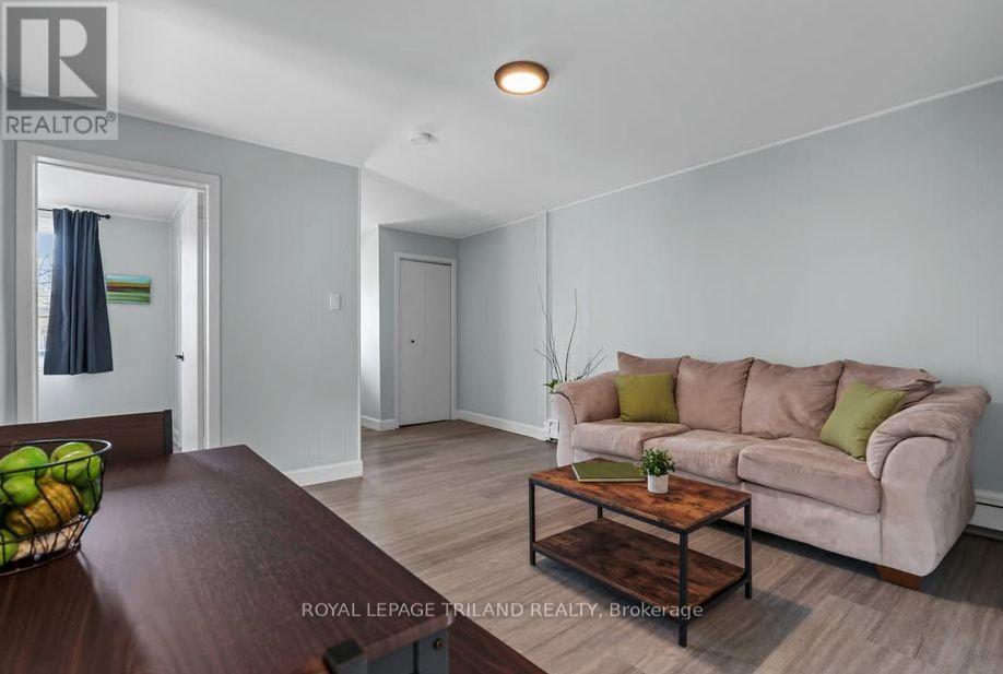 2 bedroom Multi-family exterior, 2- 469 Grey Street, London East (East K), Ontario