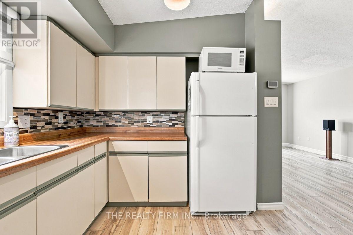 258 OLYMPIC CRESCENT - Image 12