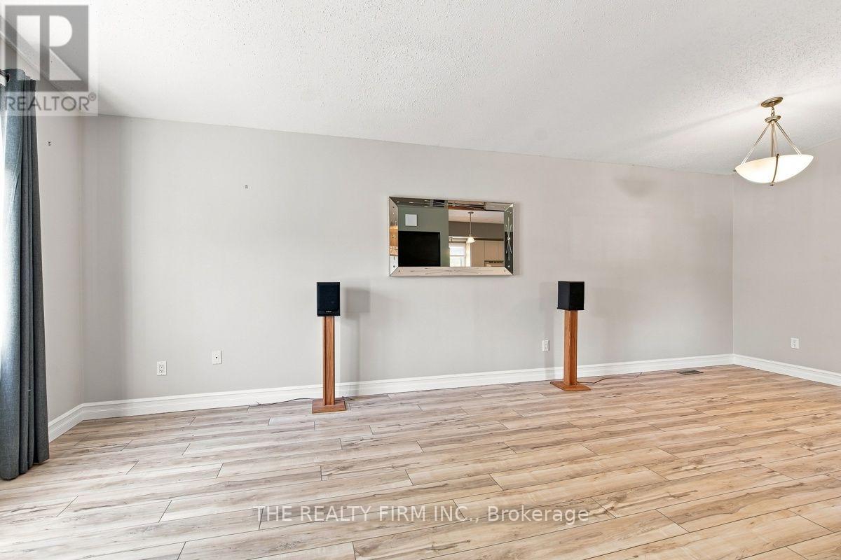 258 OLYMPIC CRESCENT - Image 5