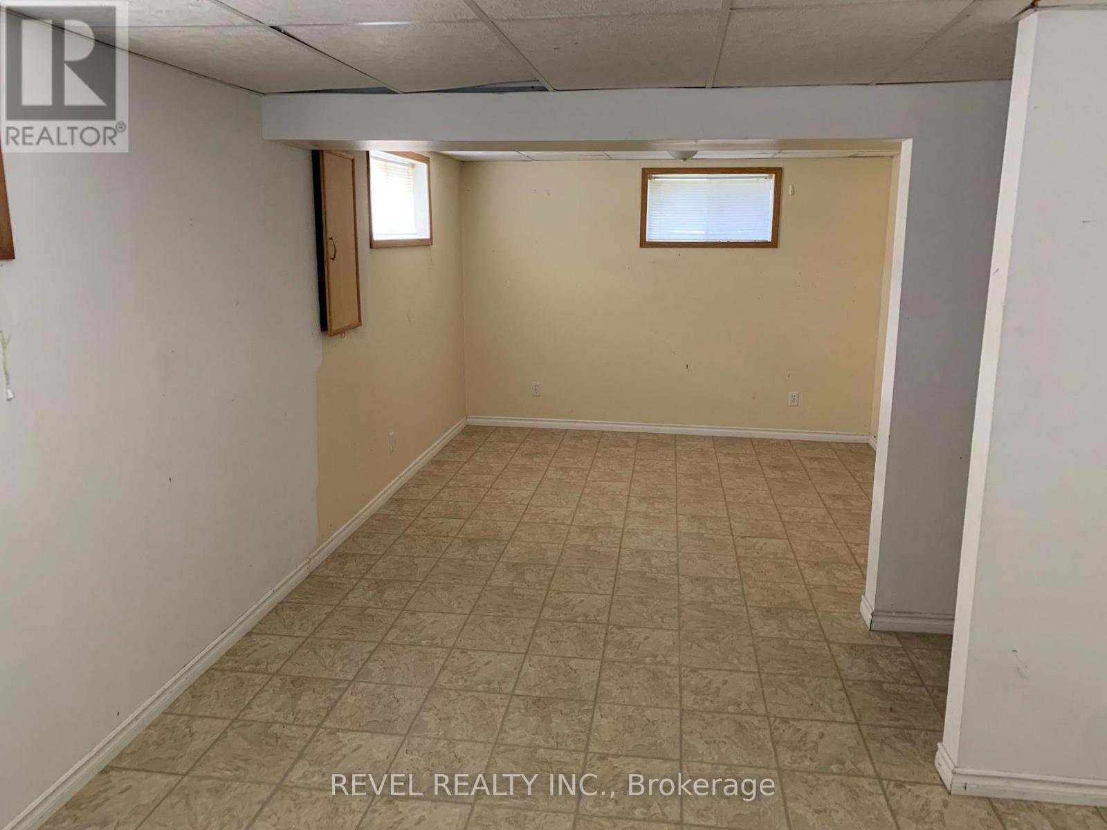 1040 MAHONEY ROAD - 23
